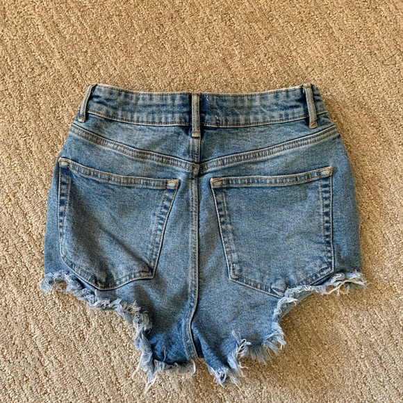 Zara Denim Shorts - Picture 2 of 3